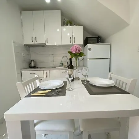 Borik Hills Apartment *