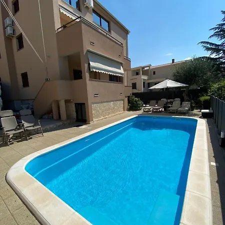 Borik Hills Apartment *