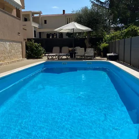Borik Hills Apartman *